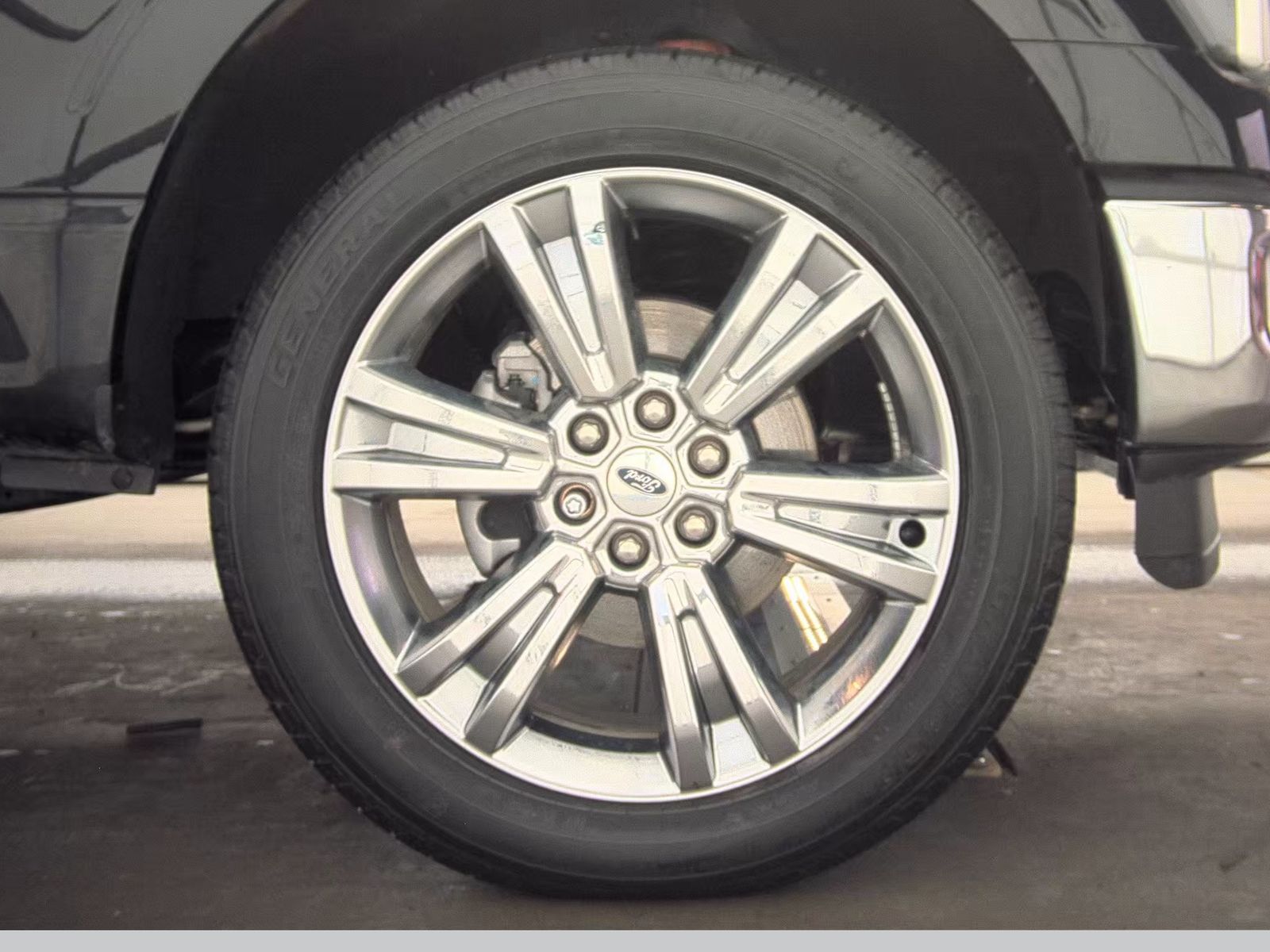 2024 Ford F-150 Hybrid Lariat AWD