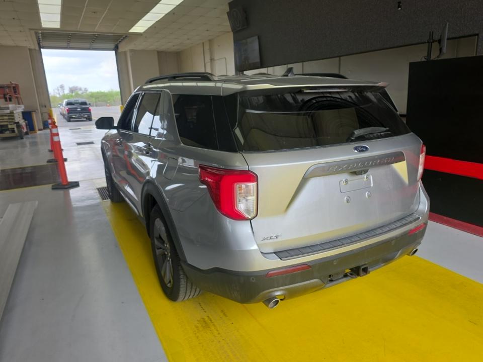 2021 Ford Explorer XLT RWD