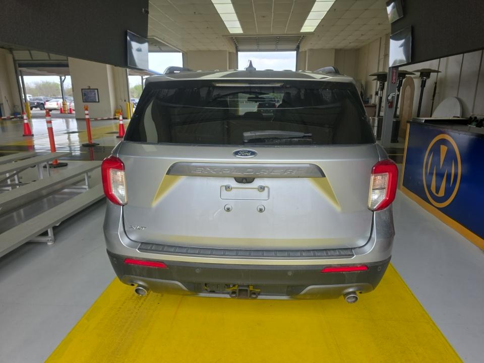 2021 Ford Explorer XLT RWD