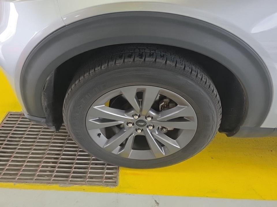 2021 Ford Explorer XLT RWD