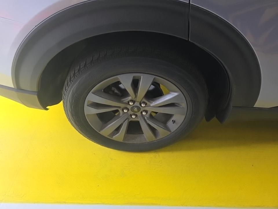 2021 Ford Explorer XLT RWD