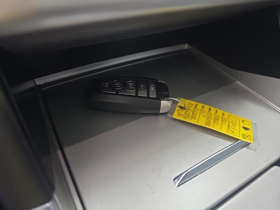 2021 Ford Explorer XLT RWD