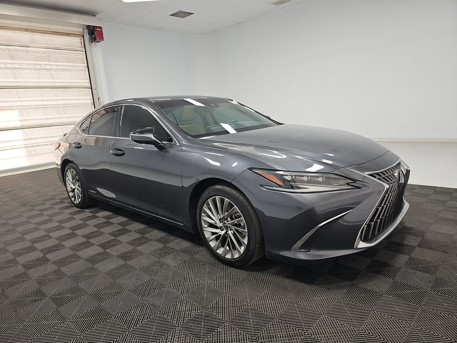 2022 Lexus ES ES 300h Luxury FWD