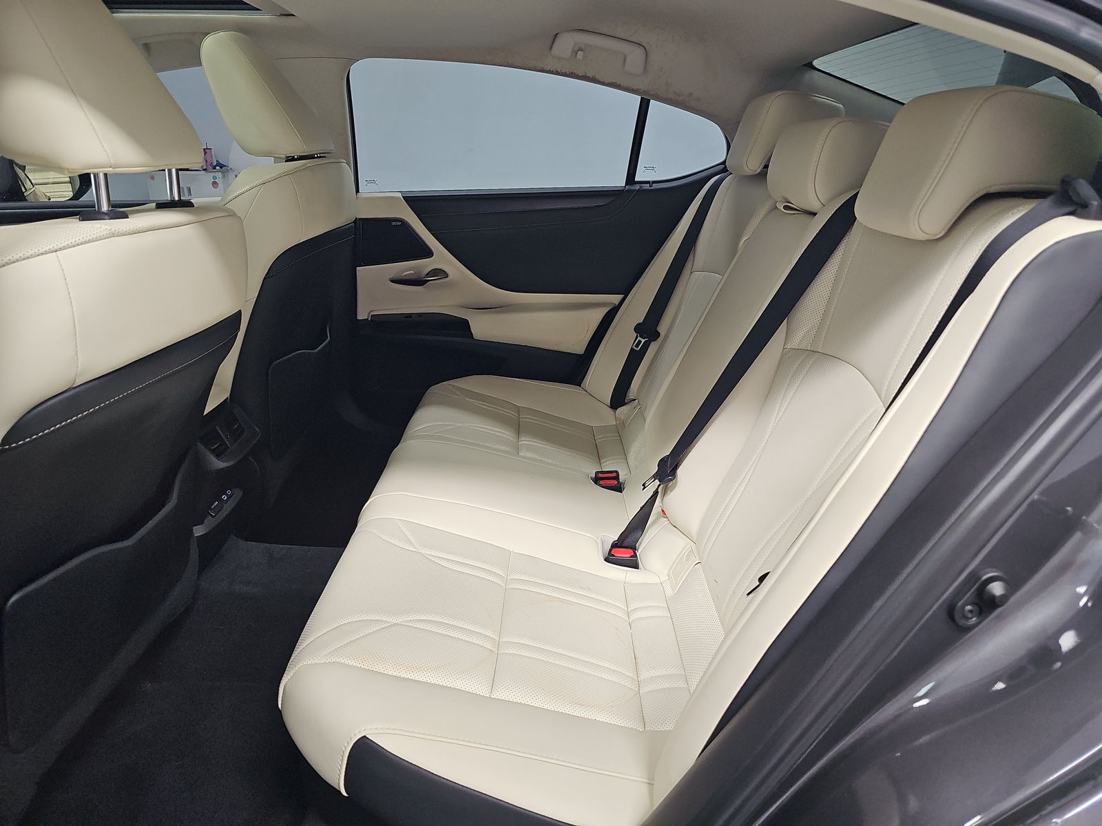 2022 Lexus ES ES 300h Luxury FWD