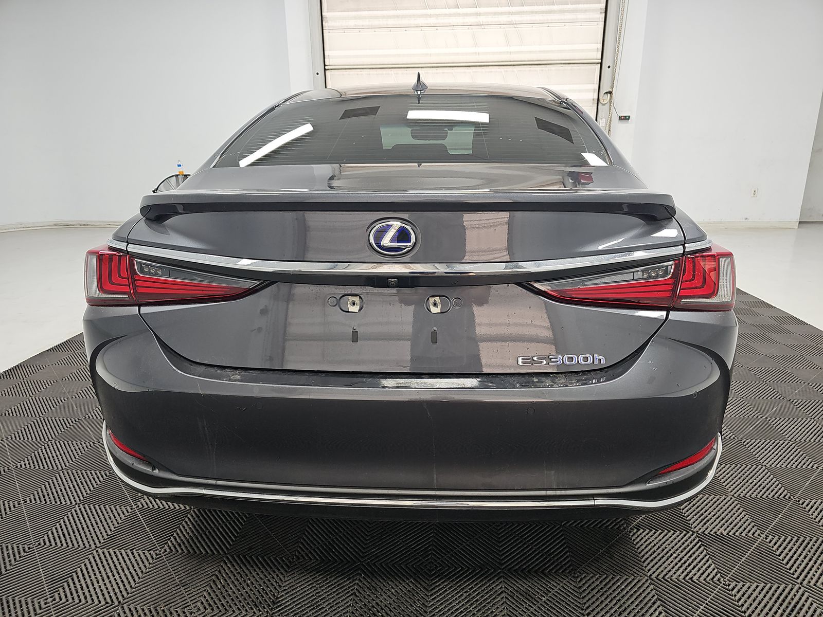 2022 Lexus ES ES 300h Luxury FWD