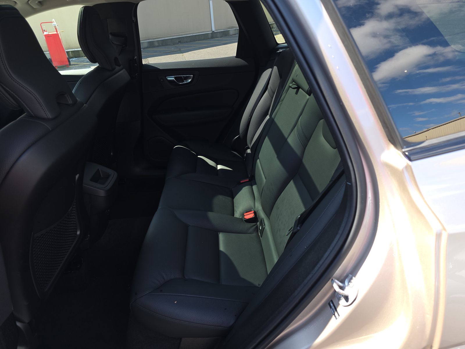 2025 Volvo XC60 B5 Plus AWD