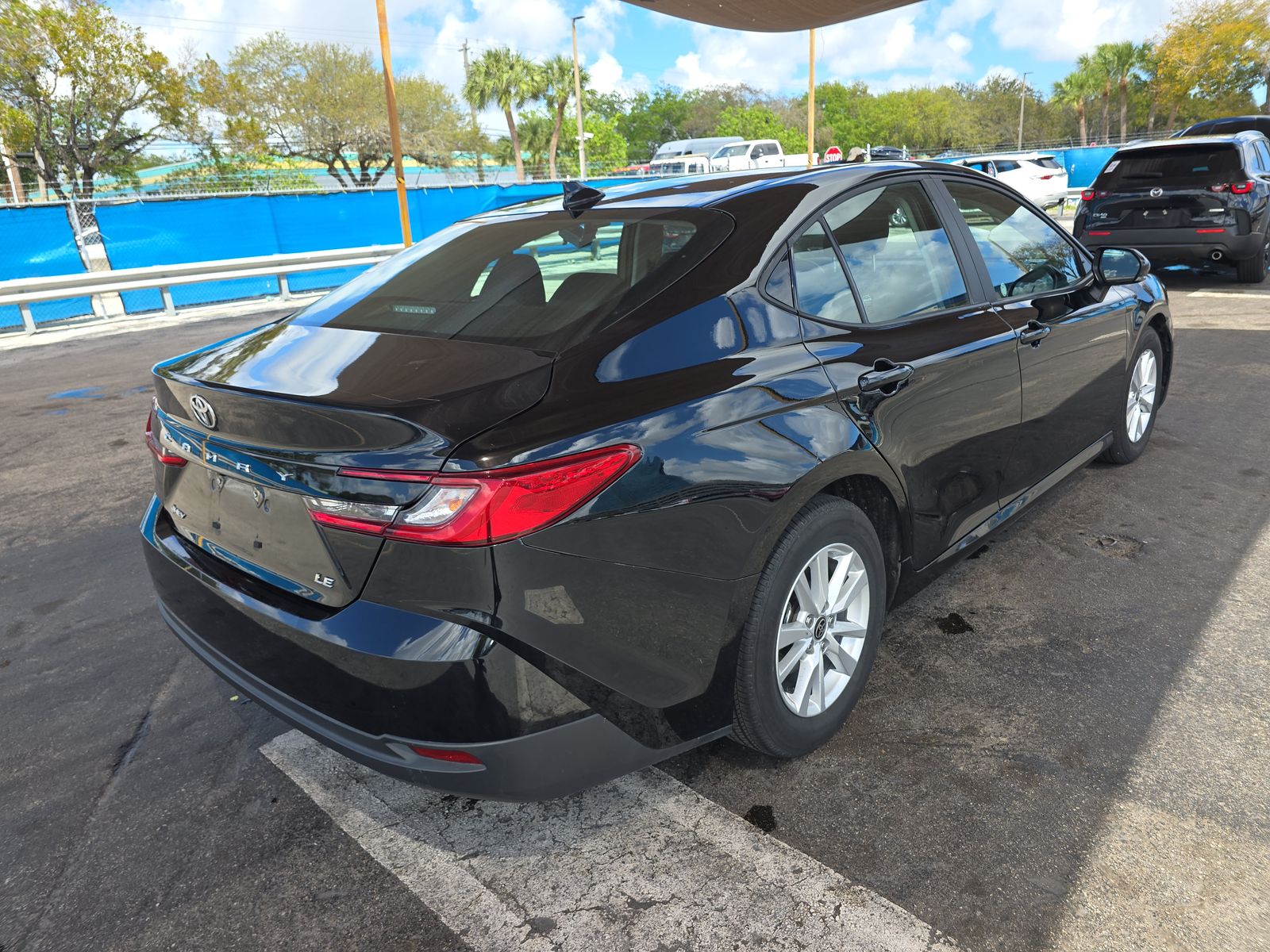 2025 Toyota Camry LE FWD