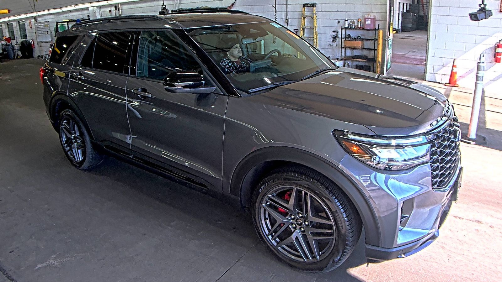 2025 Ford Explorer ST AWD