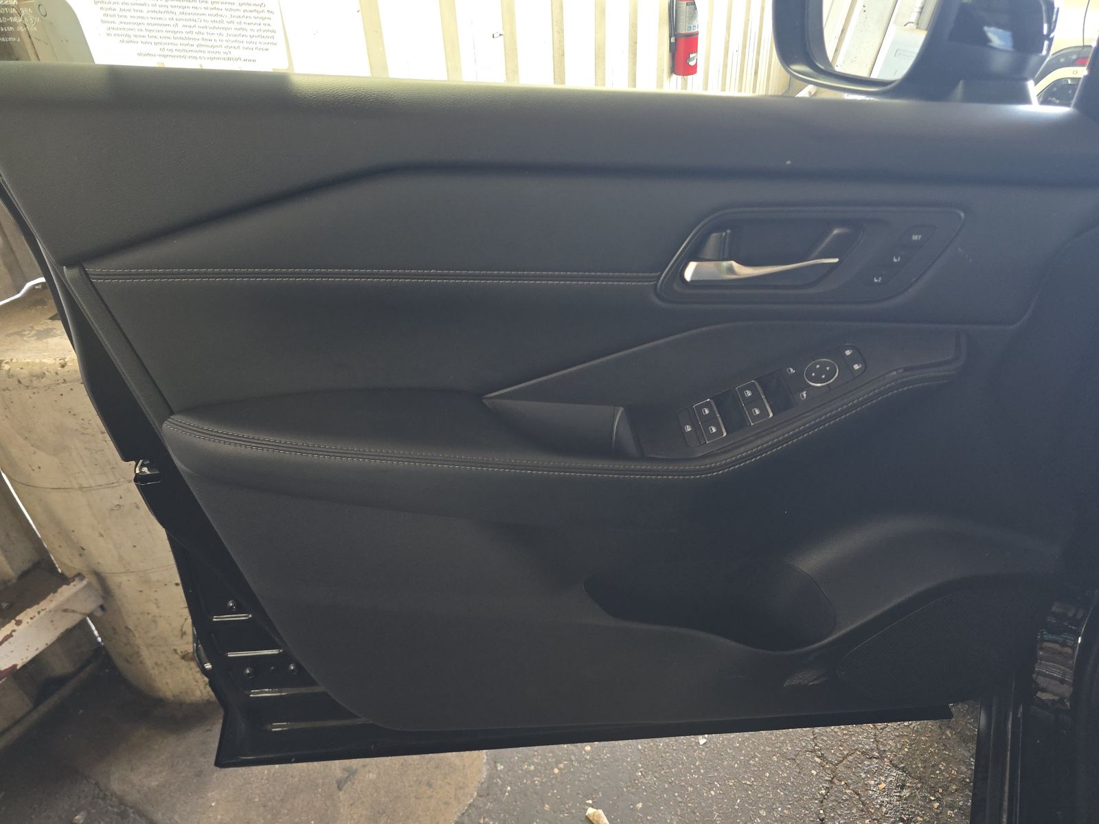 2025 Nissan Rogue SL FWD