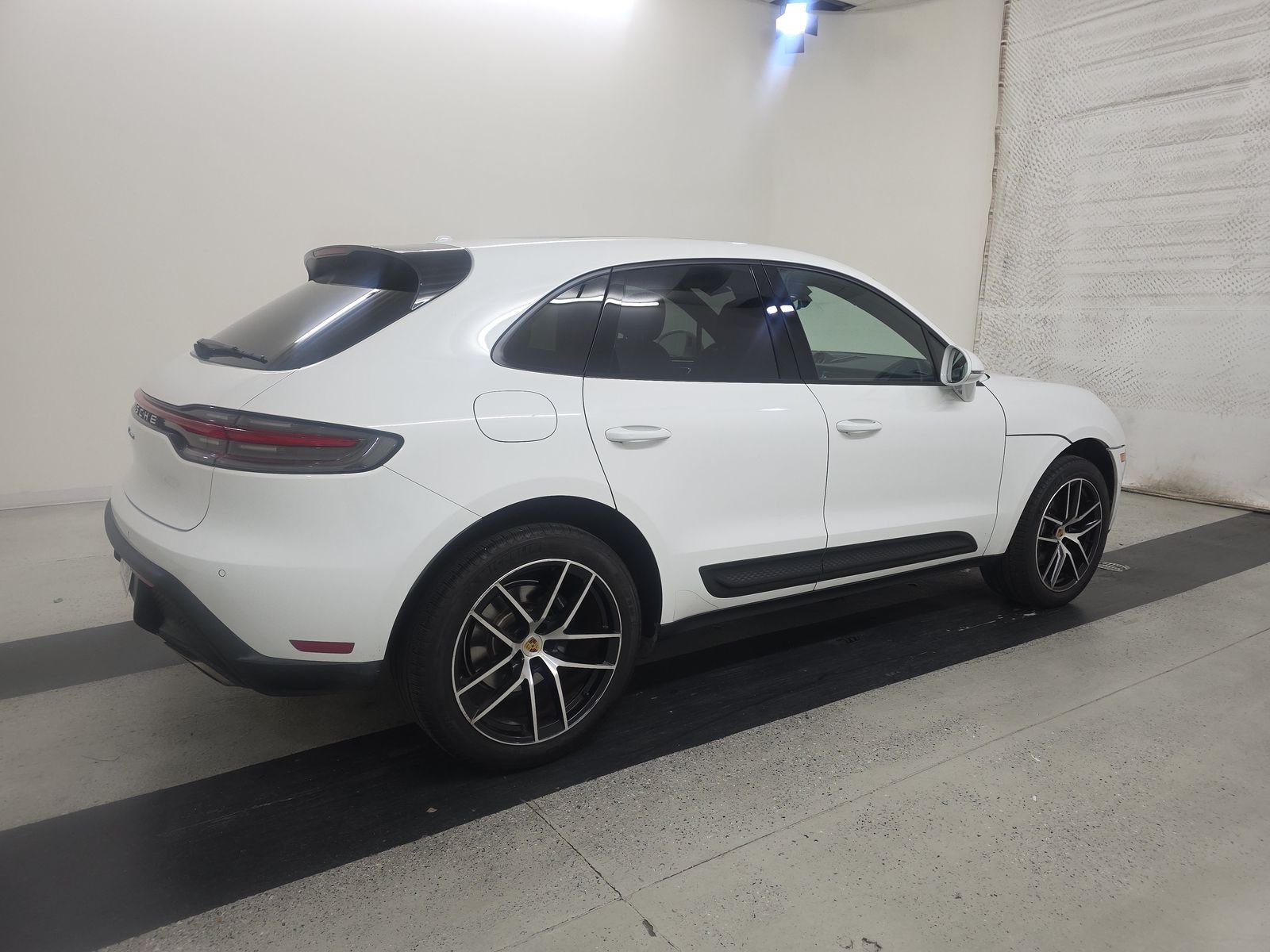 2022 Porsche Macan Base AWD