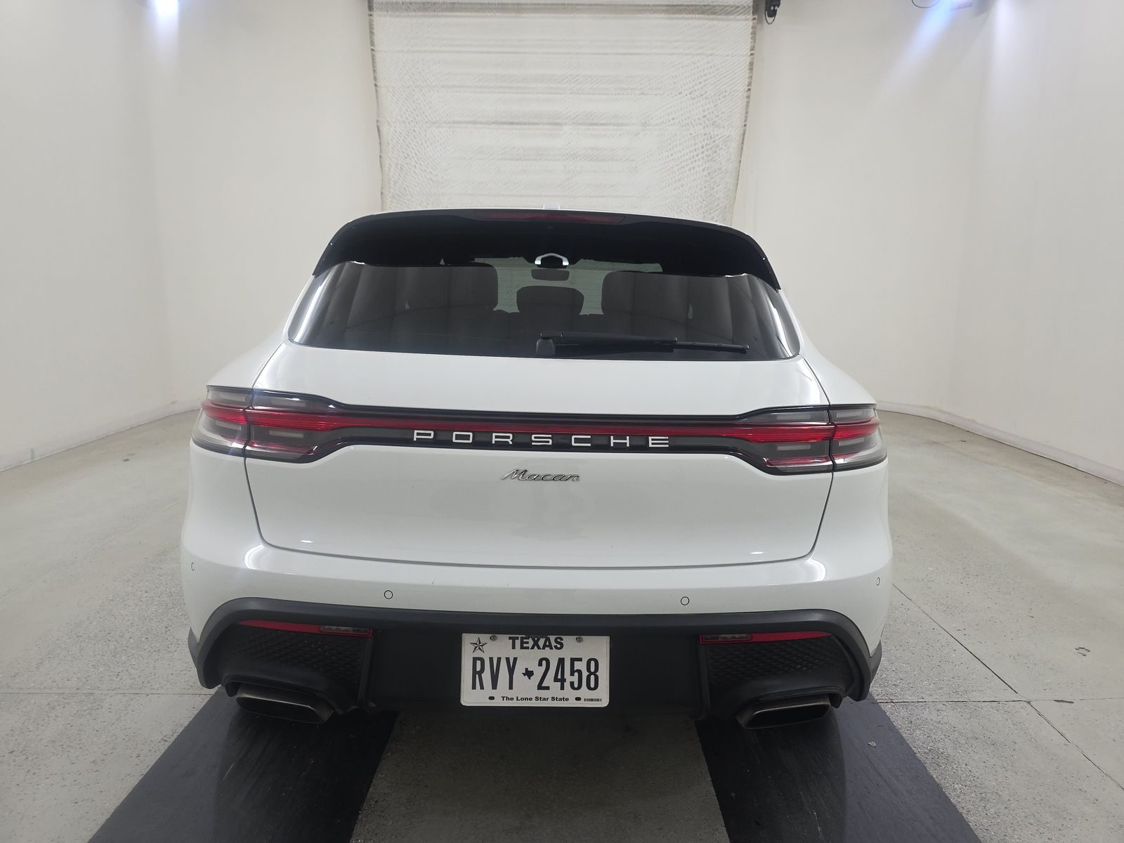 2022 Porsche Macan Base AWD