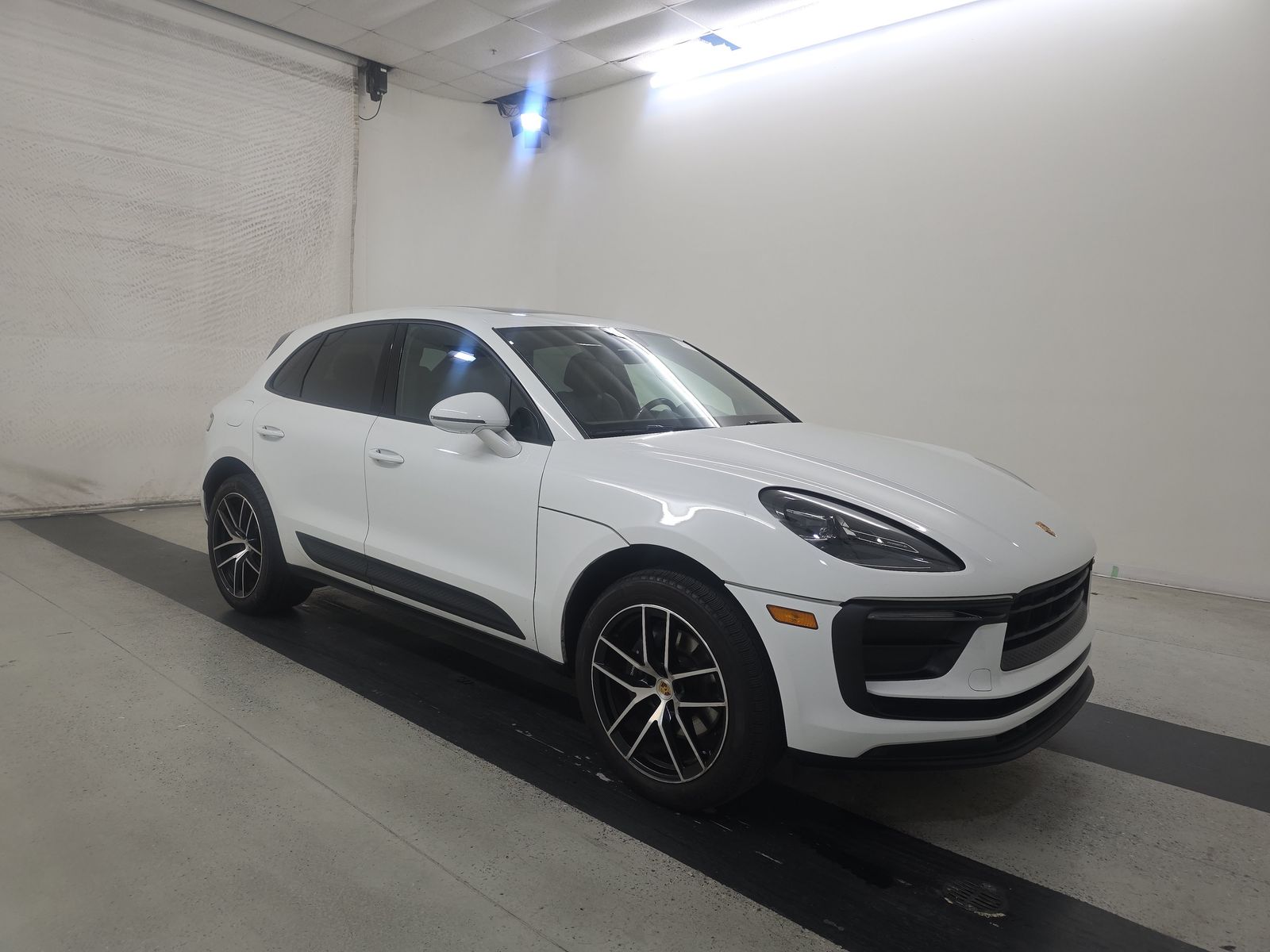 2022 Porsche Macan Base AWD
