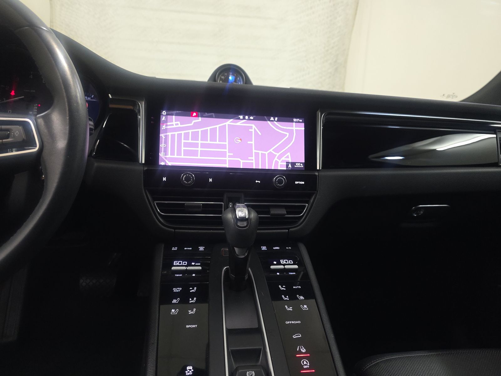 2022 Porsche Macan Base AWD