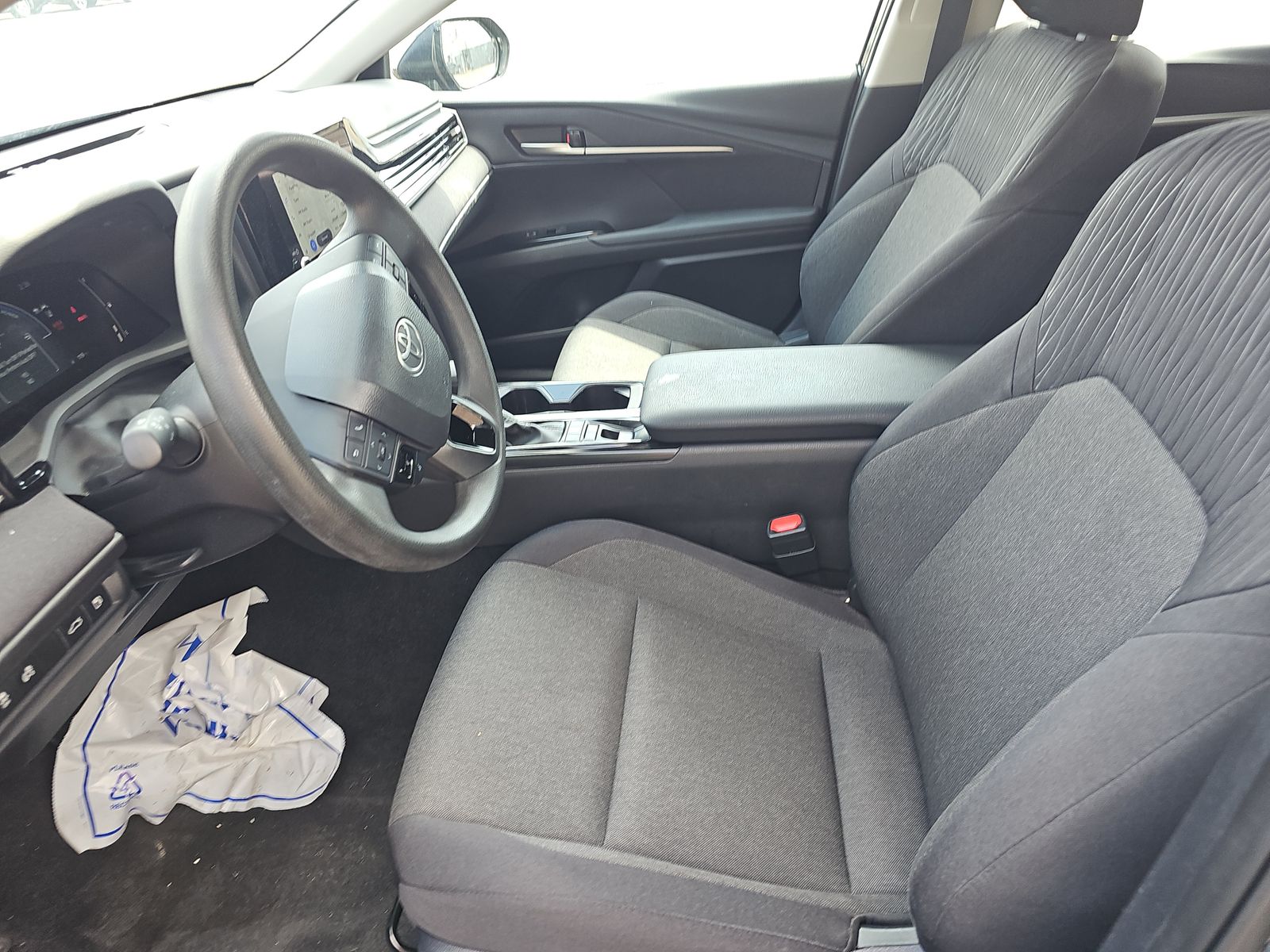 2025 Toyota Camry LE FWD