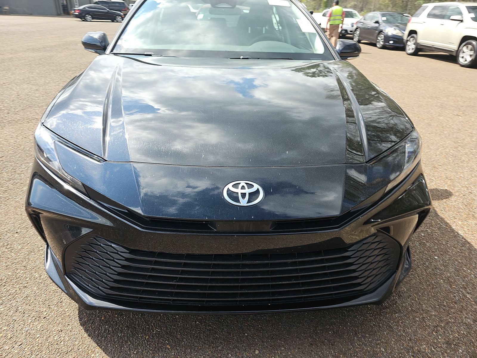 2025 Toyota Camry LE FWD