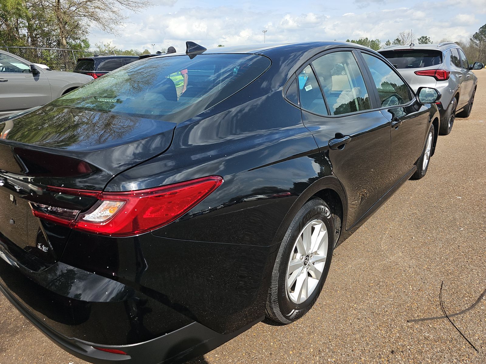 2025 Toyota Camry LE FWD
