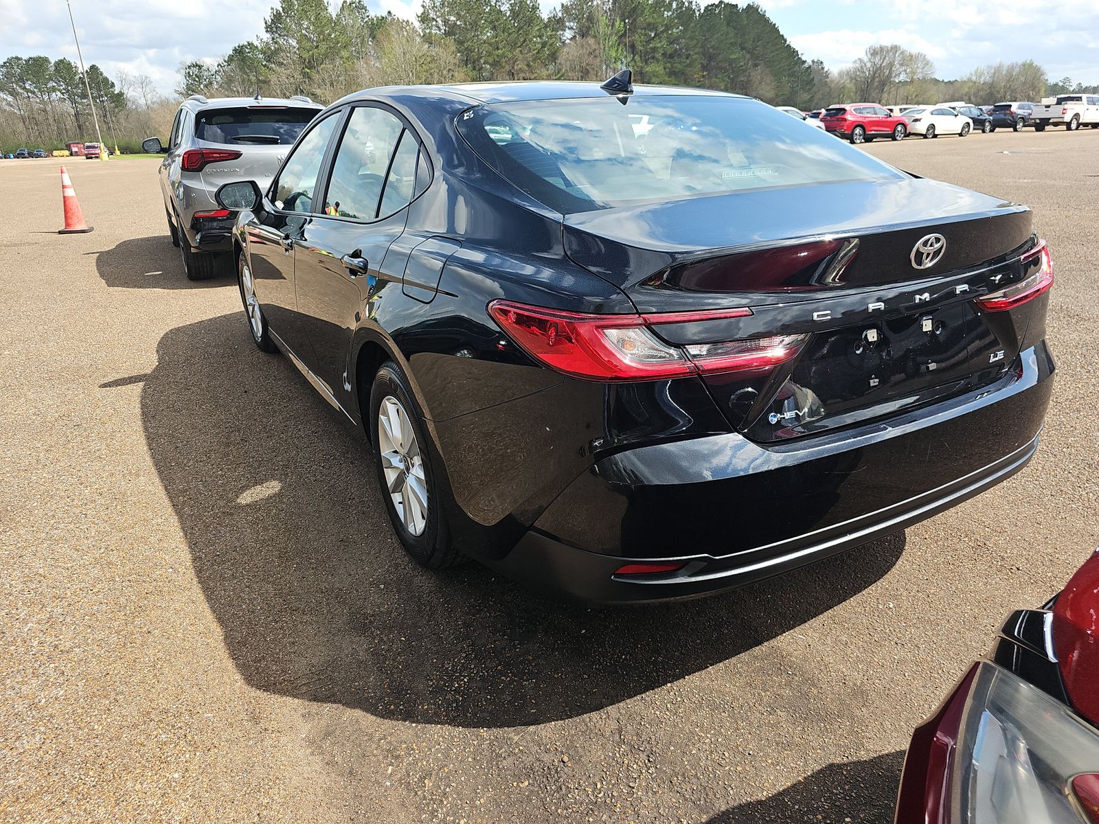 2025 Toyota Camry LE FWD