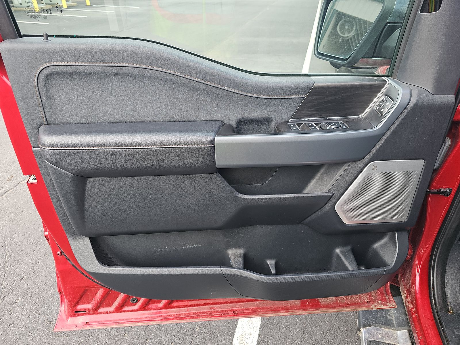 2024 Ford F-150 Hybrid Lariat AWD