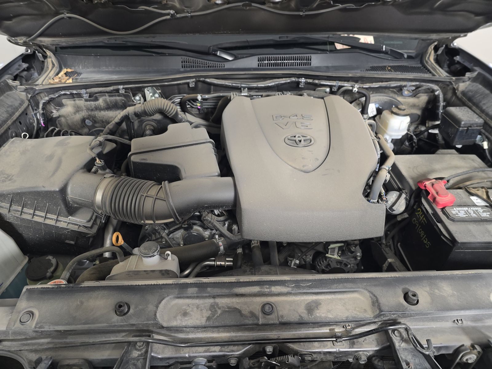 2023 Toyota Tacoma SR5 RWD