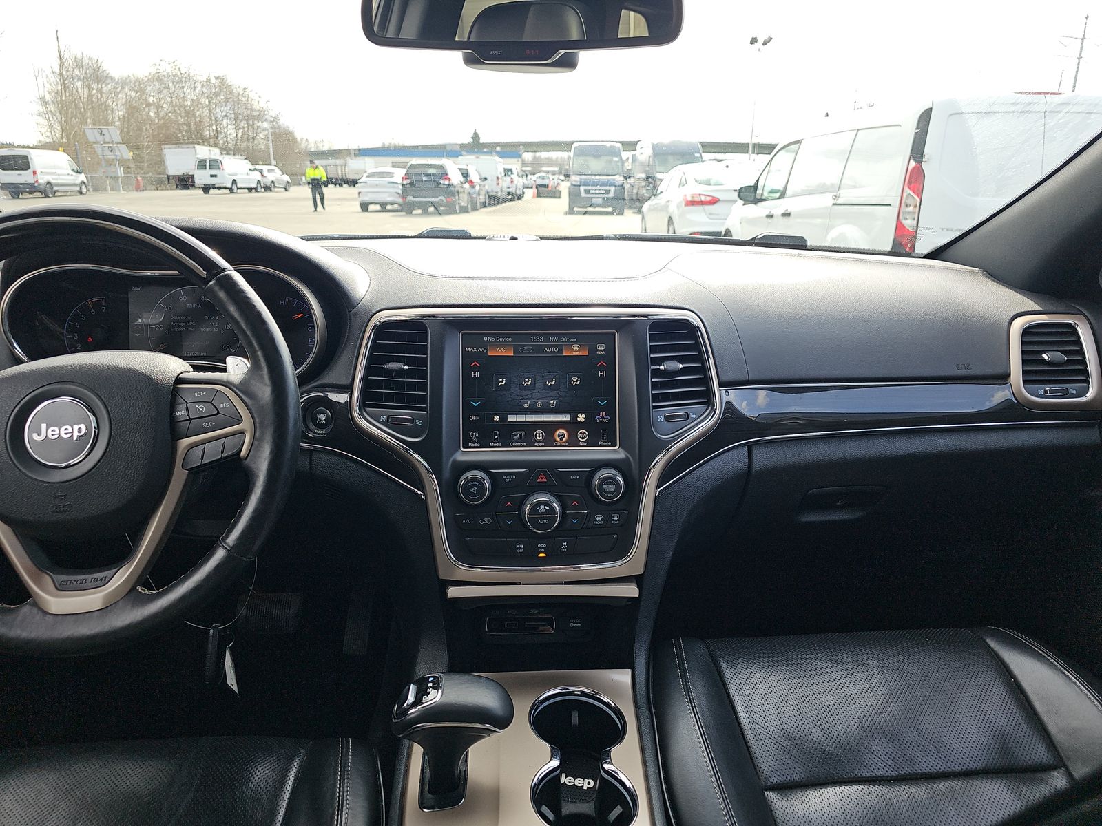 Jeep Grand Cherokee Overland снимка Jeep Grand Cherokee Overland