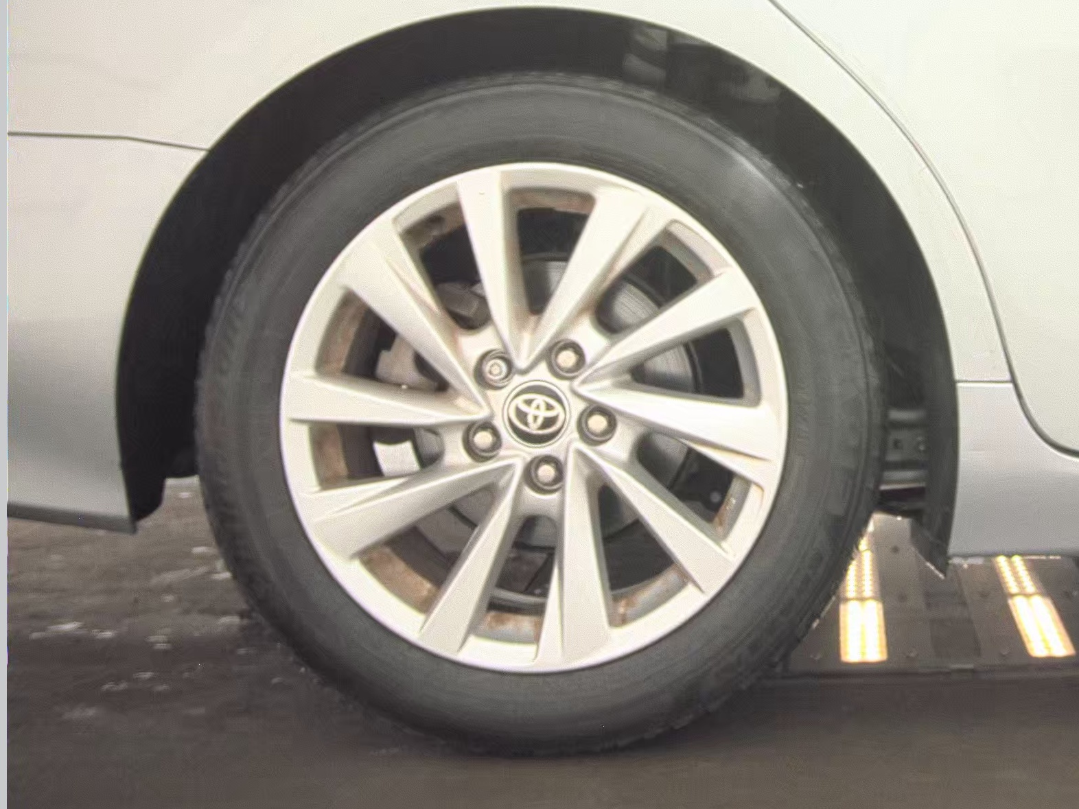 2024 Toyota Camry LE FWD