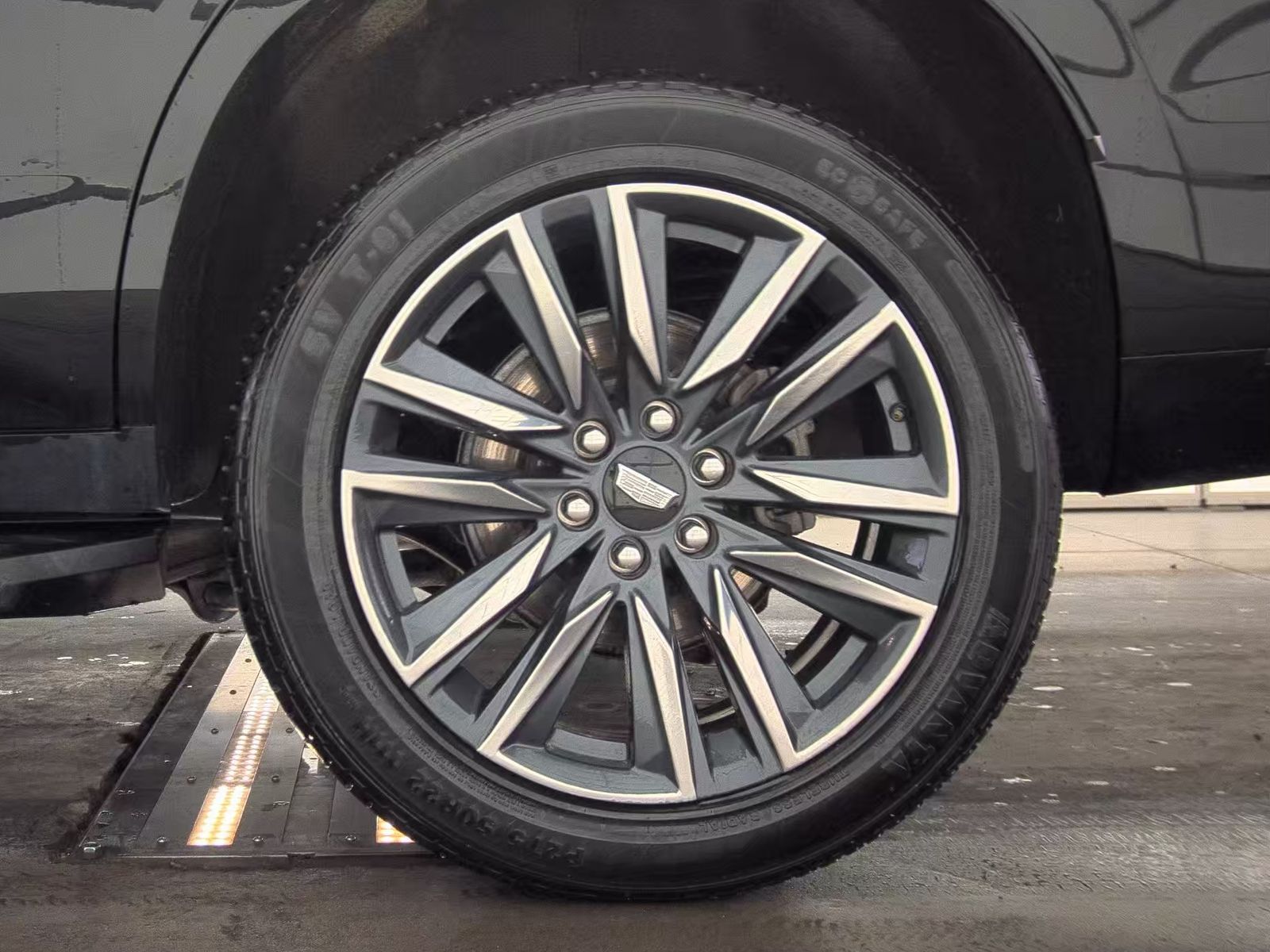 2023 Cadillac Escalade Sport AWD