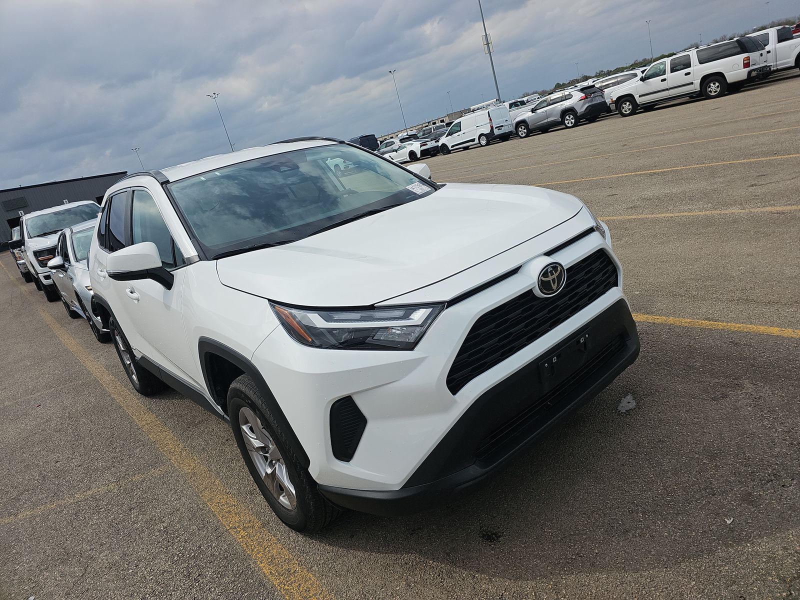 2025 Toyota RAV4 Hybrid XLE AWD
