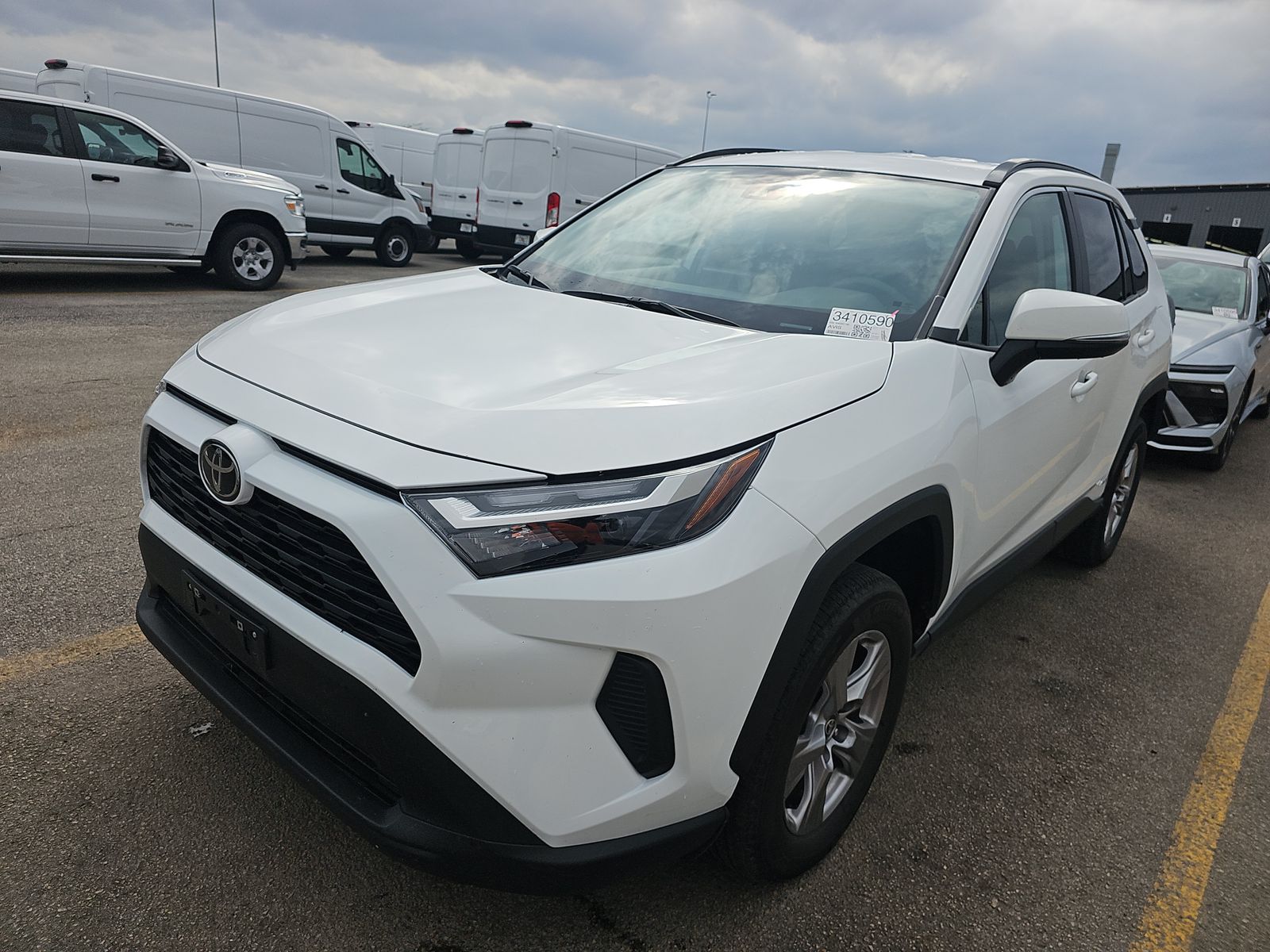 2025 Toyota RAV4 Hybrid XLE AWD