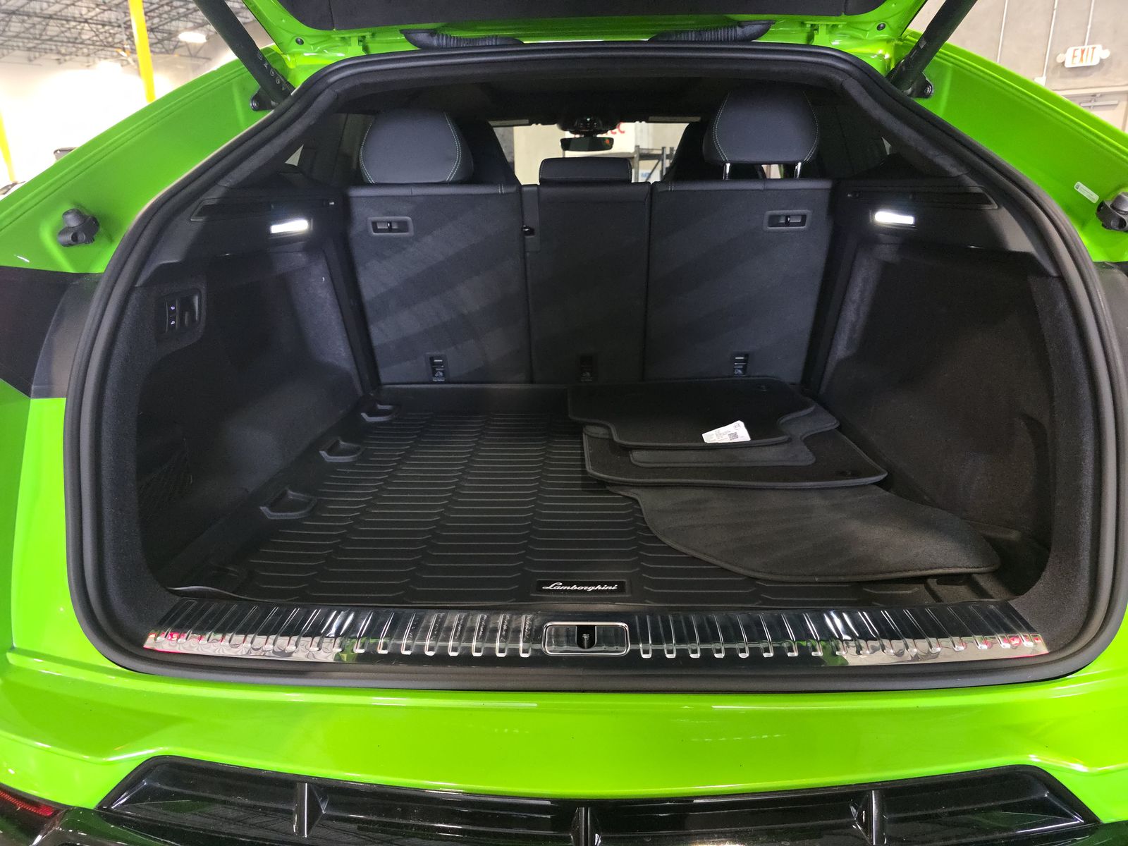 2024 Lamborghini Urus S AWD