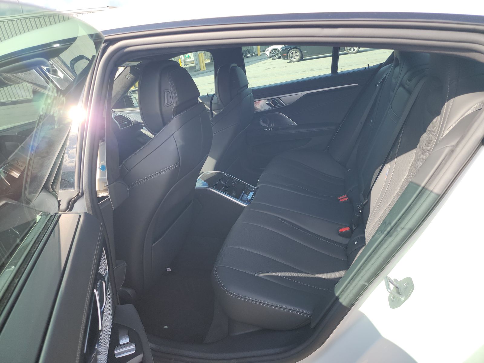 2025 BMW 8 Series M850i xDrive AWD