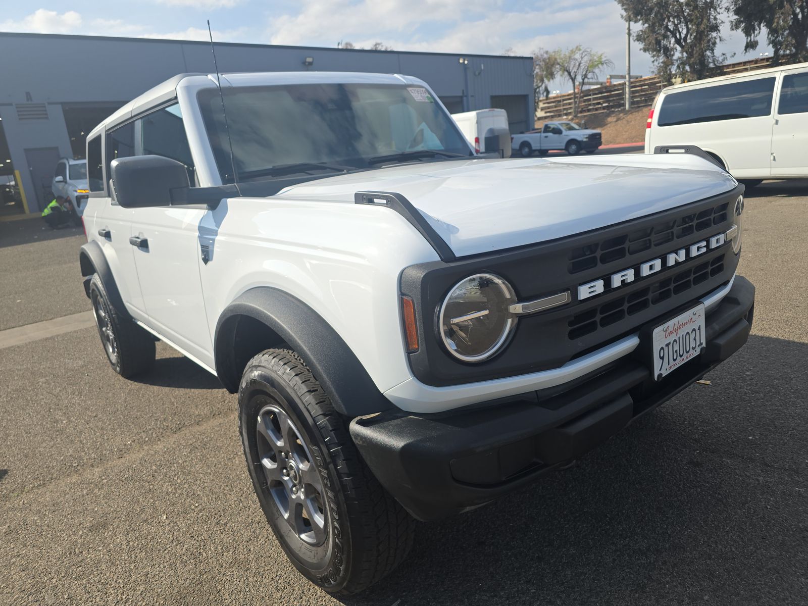 FORD BRONCO - 4