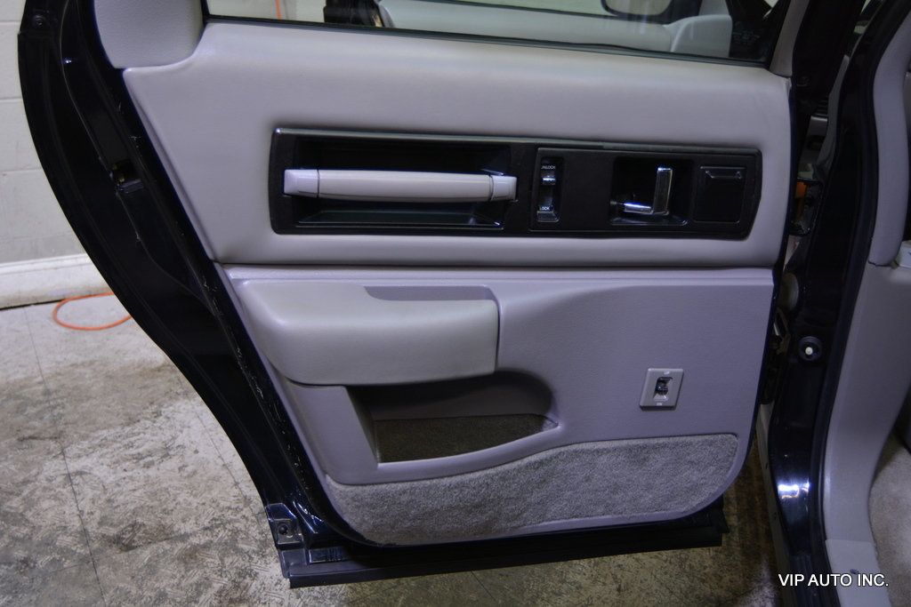 CHEVROLET 4DR SEDAN - 10