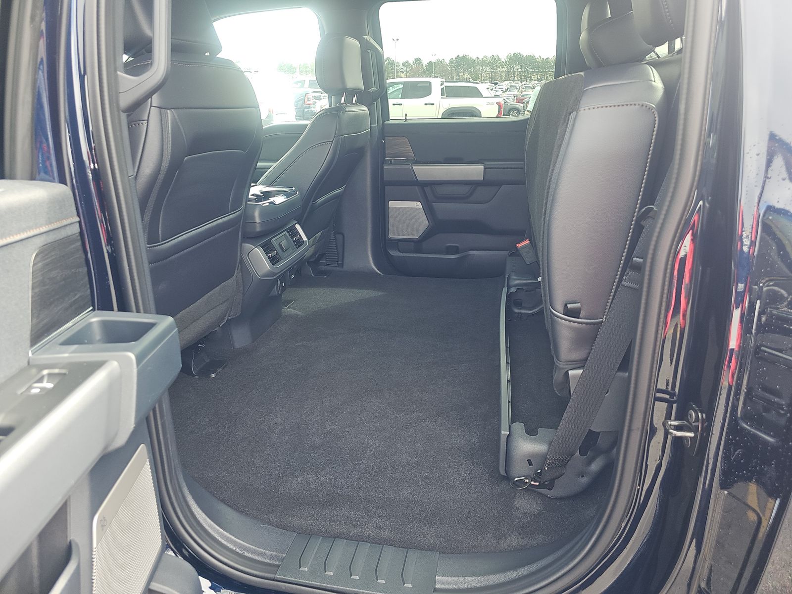 2025 Ford F-150 Lariat AWD