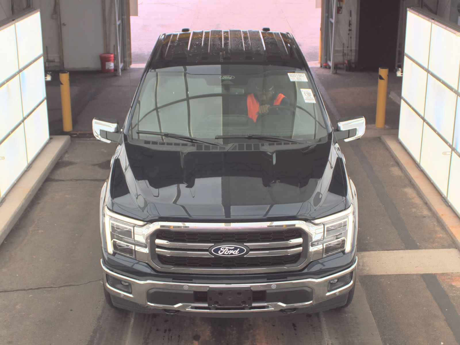 2025 Ford F-150 Lariat AWD