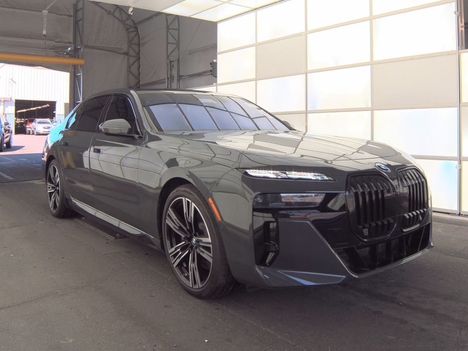 2024 BMW 7 Series 750e xDrive AWD