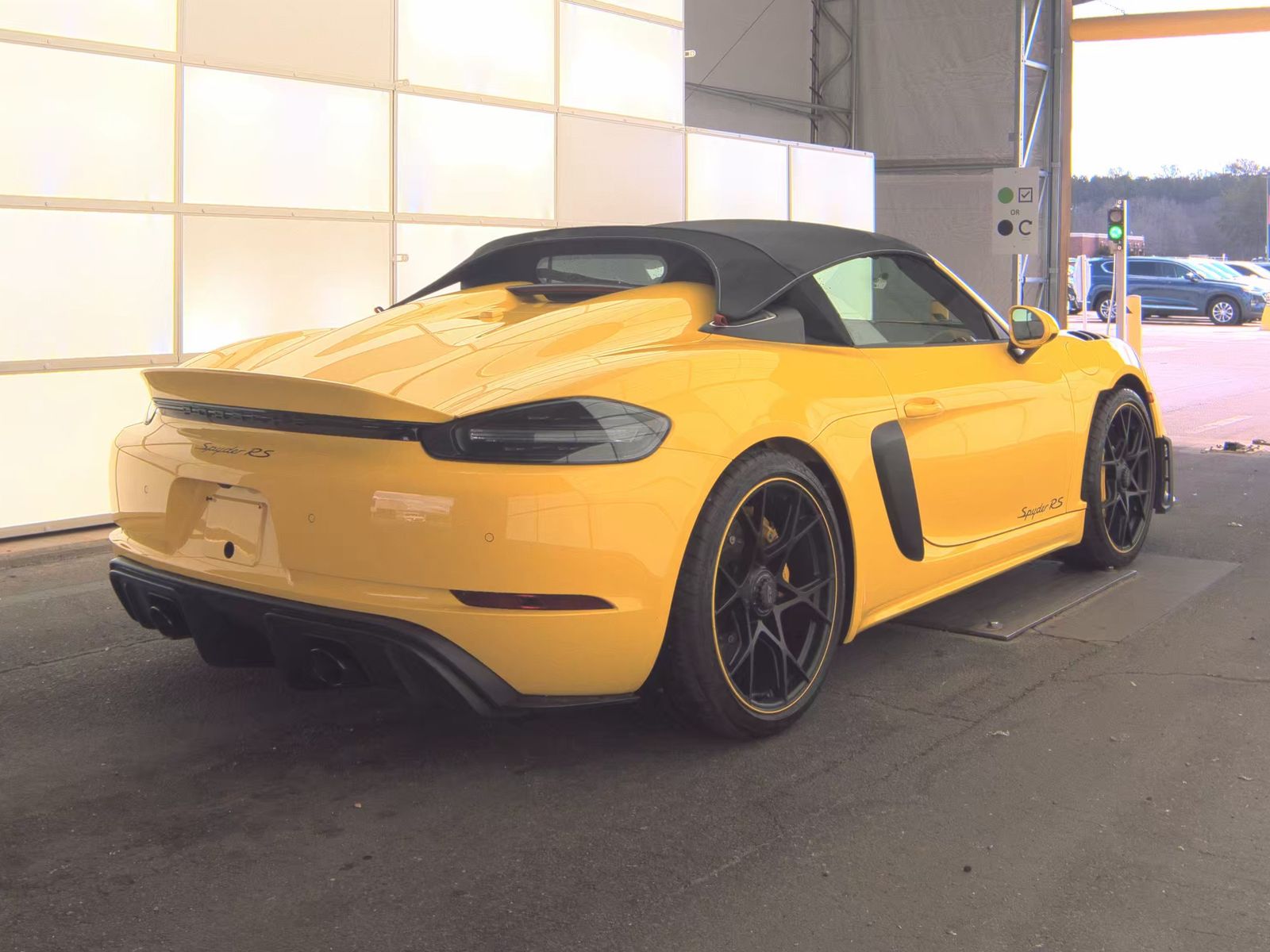 2025 Porsche 718 Spyder RS RWD