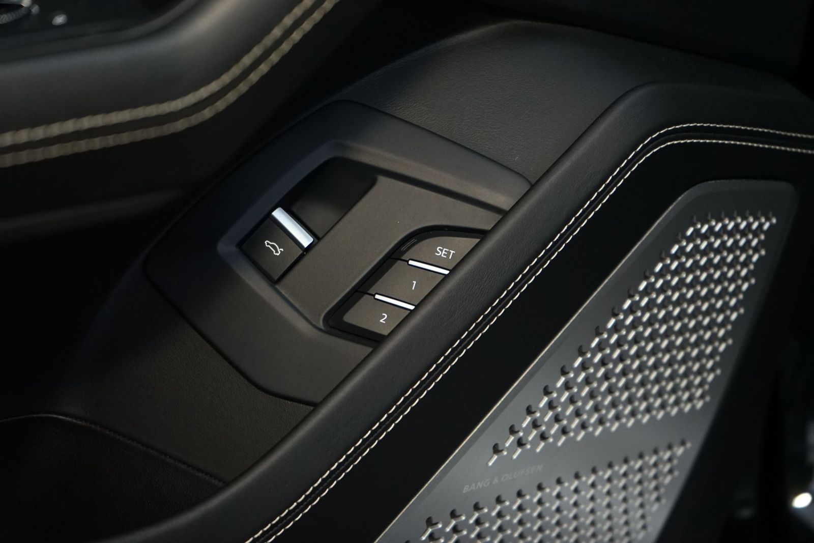 2019 Lamborghini Urus Base AWD