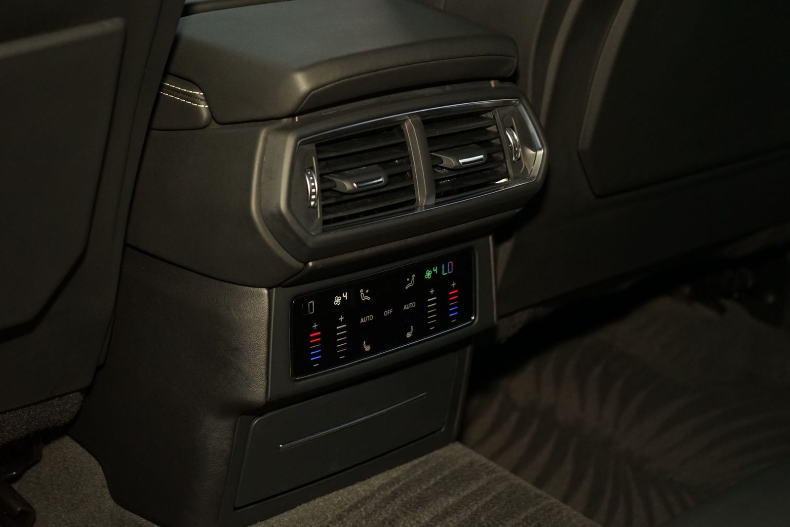 2019 Lamborghini Urus Base AWD