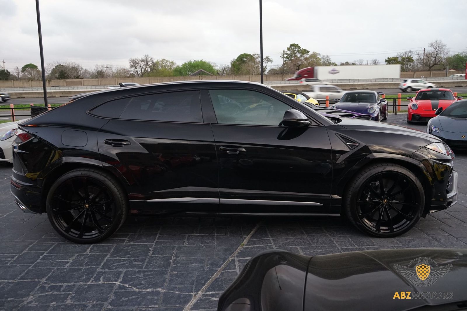 2019 Lamborghini Urus Base AWD
