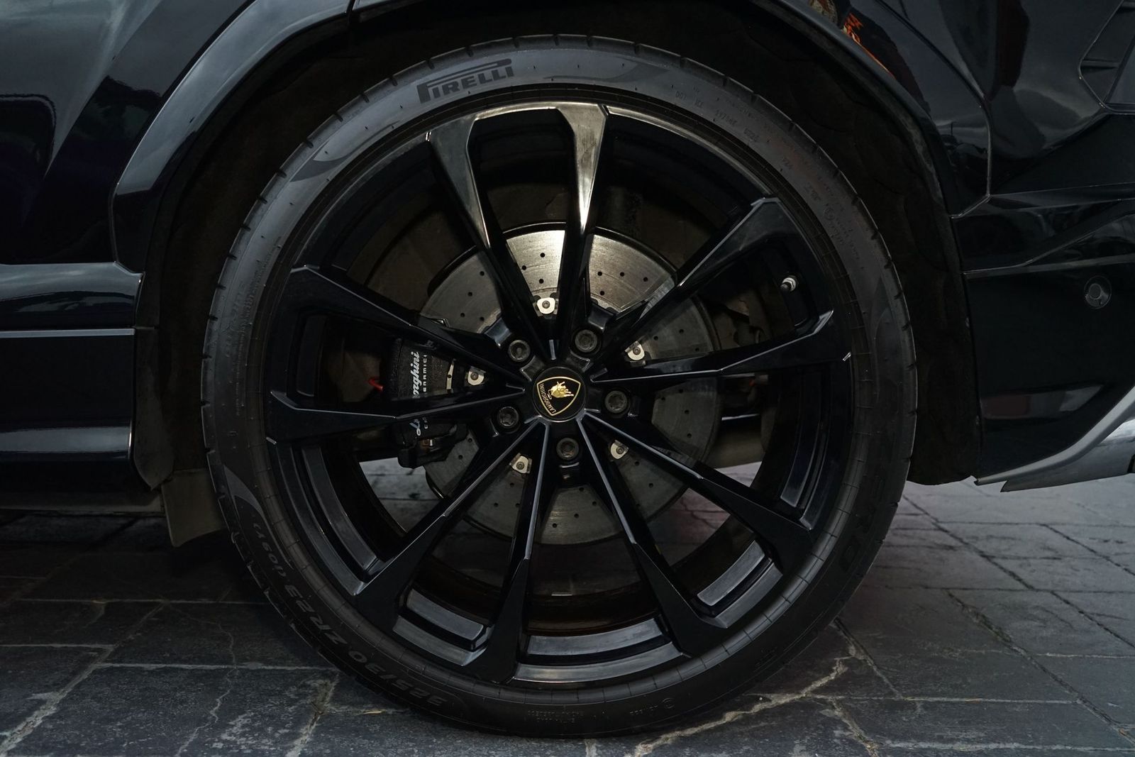 2019 Lamborghini Urus Base AWD