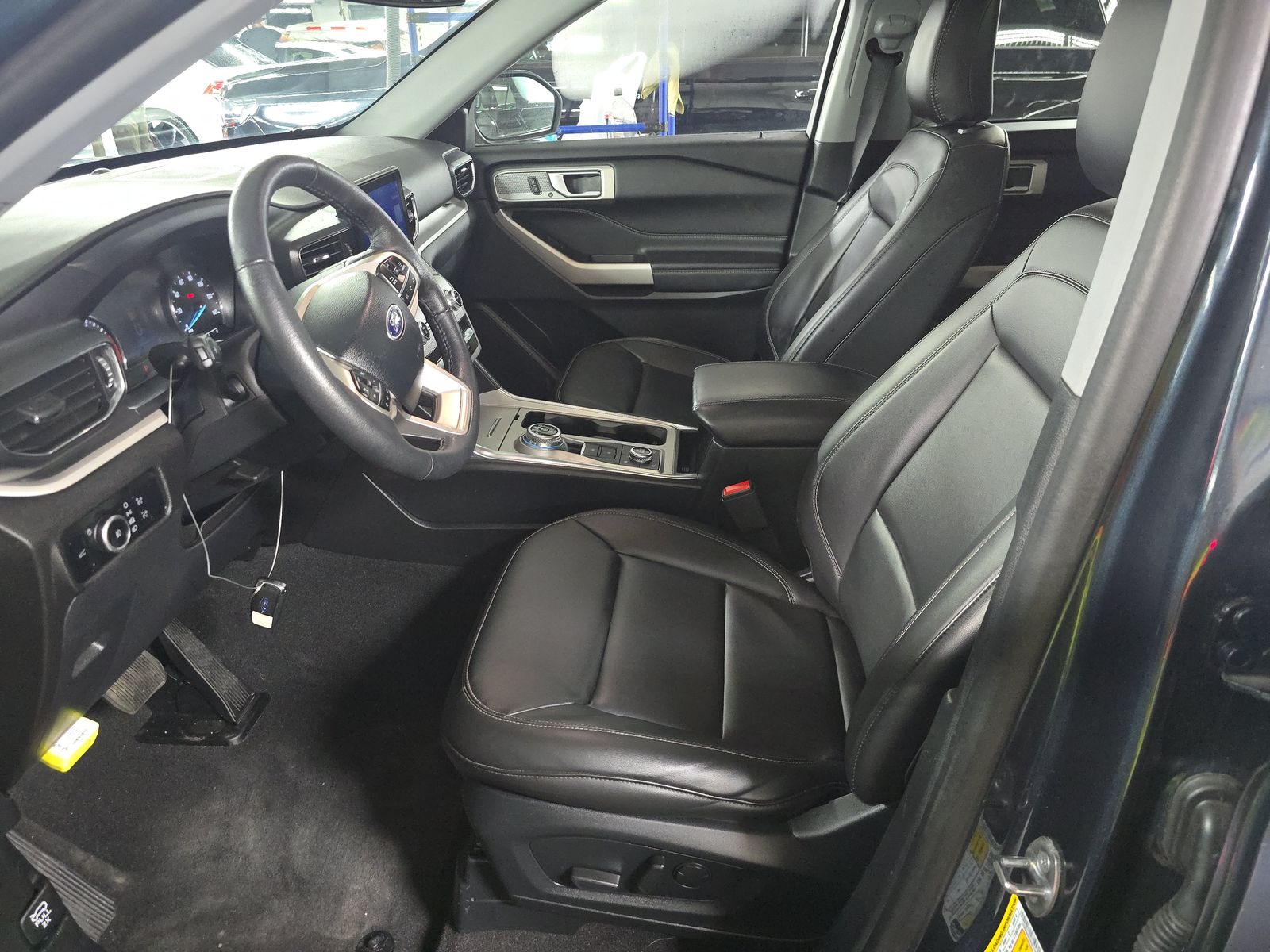 2024 Ford Explorer XLT AWD