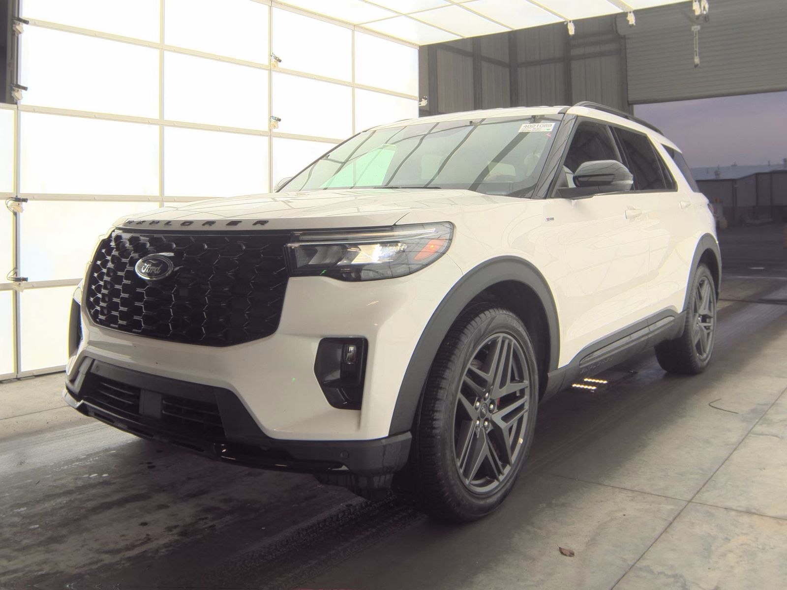 2025 Ford Explorer ST-Line AWD