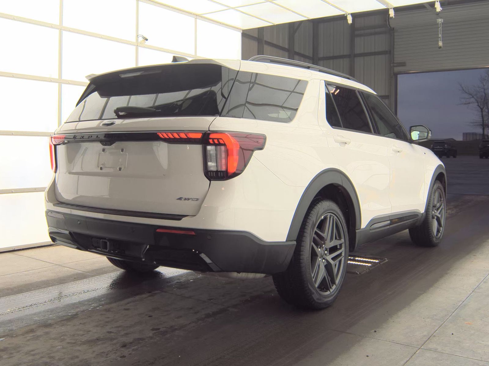 2025 Ford Explorer ST-Line AWD