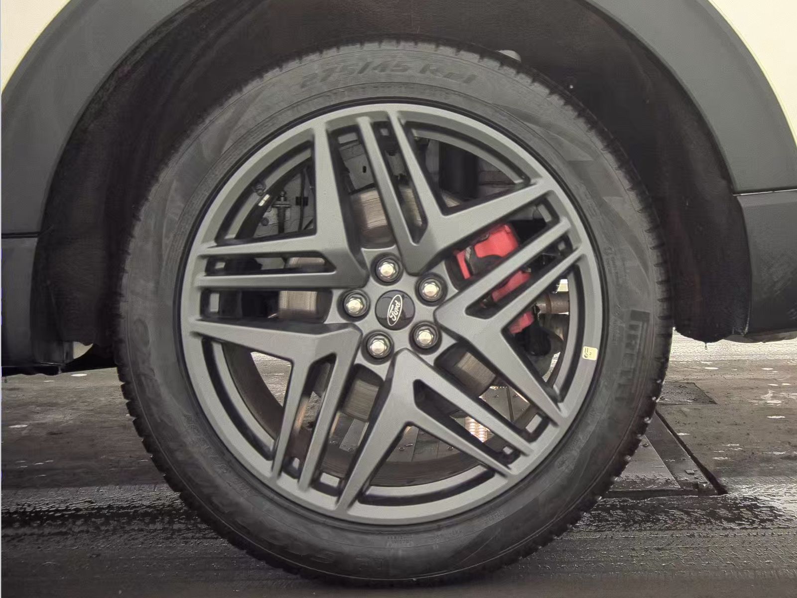 2025 Ford Explorer ST-Line AWD