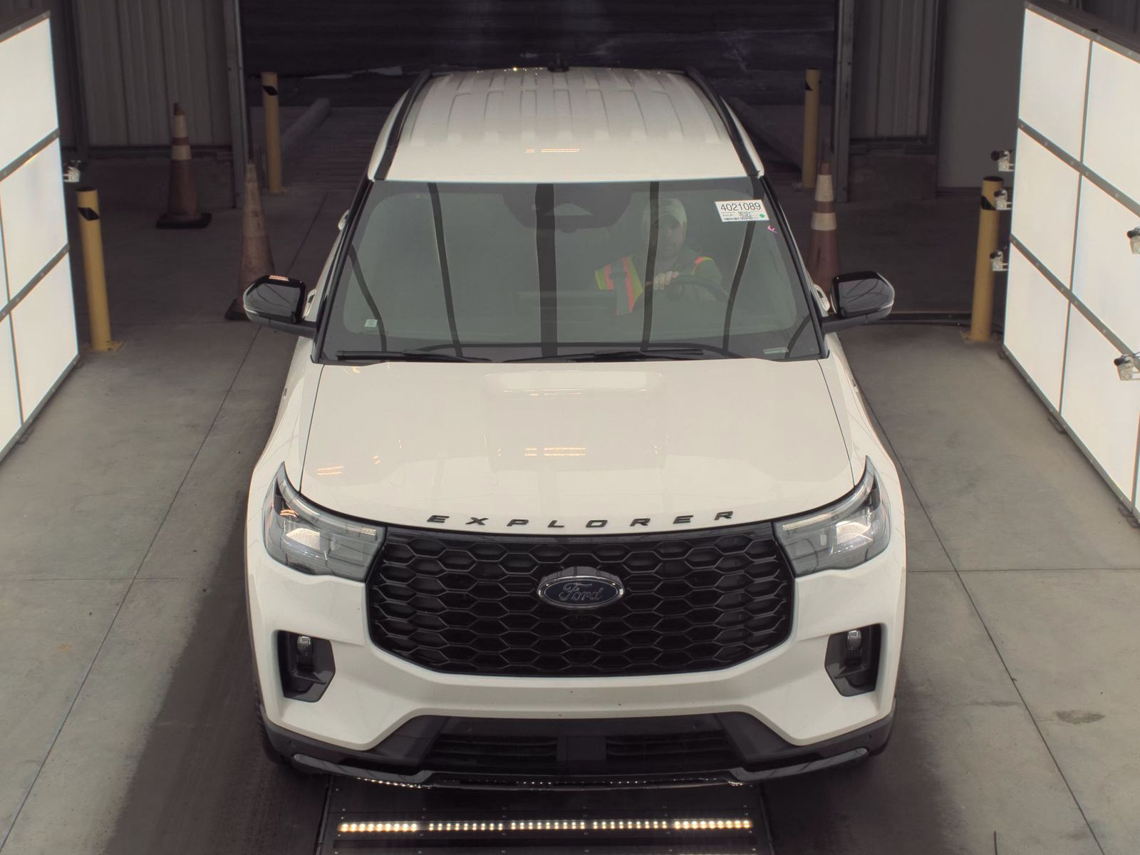 2025 Ford Explorer ST-Line AWD