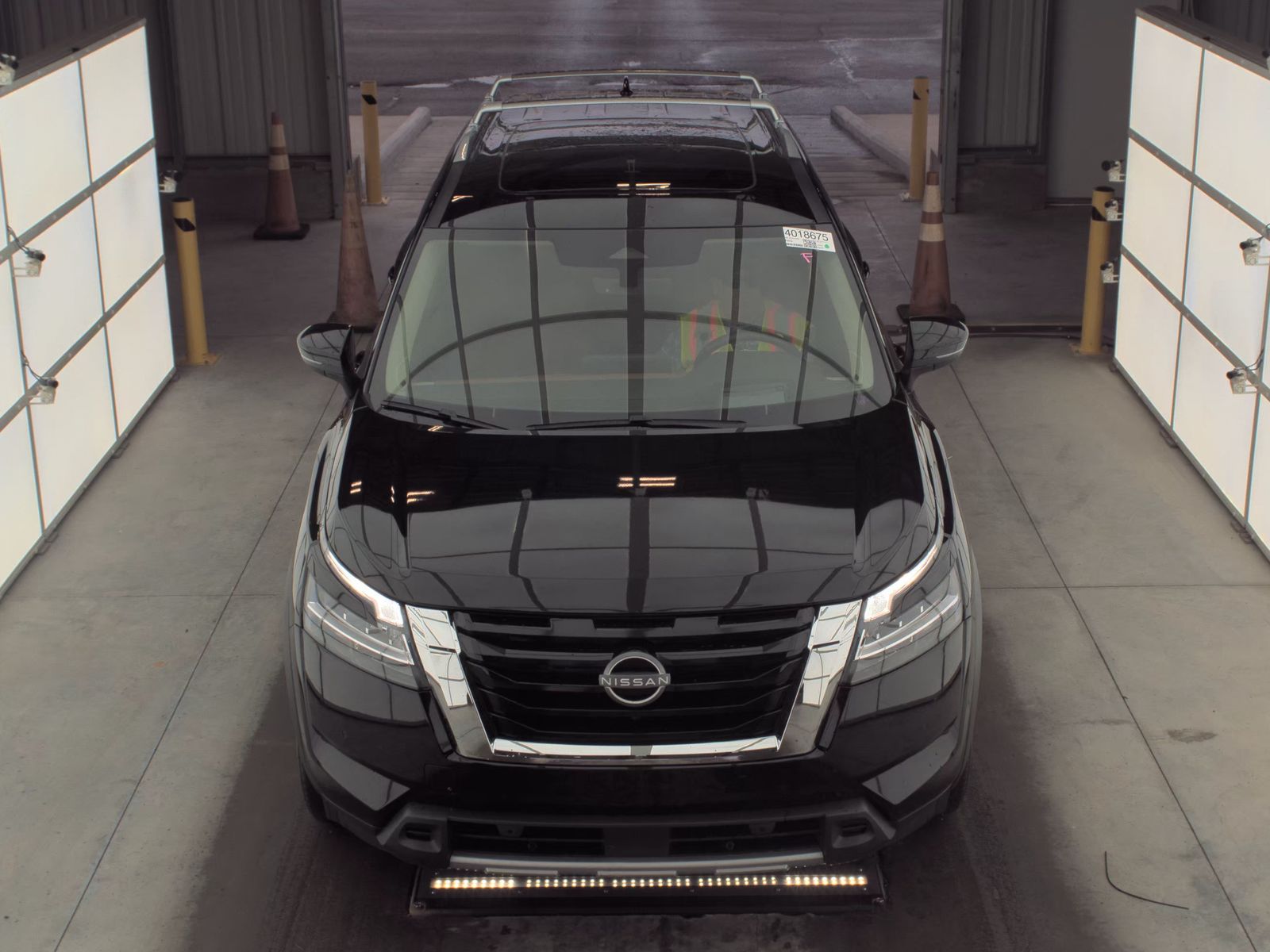 2025 Nissan Pathfinder Platinum FWD