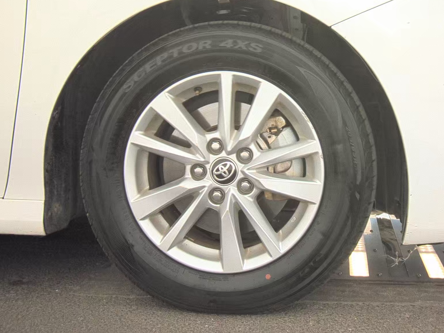 2025 Toyota Camry LE FWD