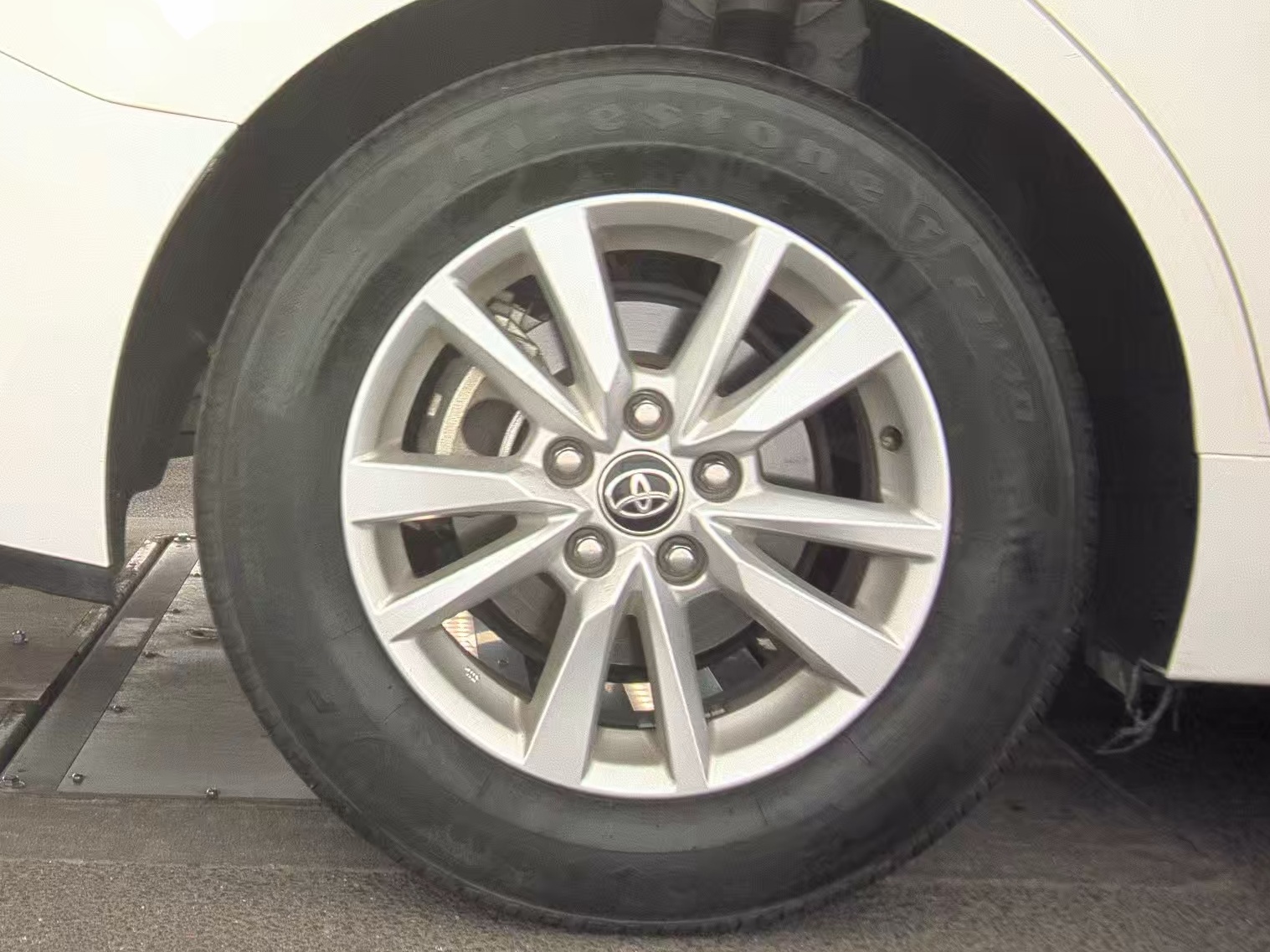 2025 Toyota Camry LE FWD