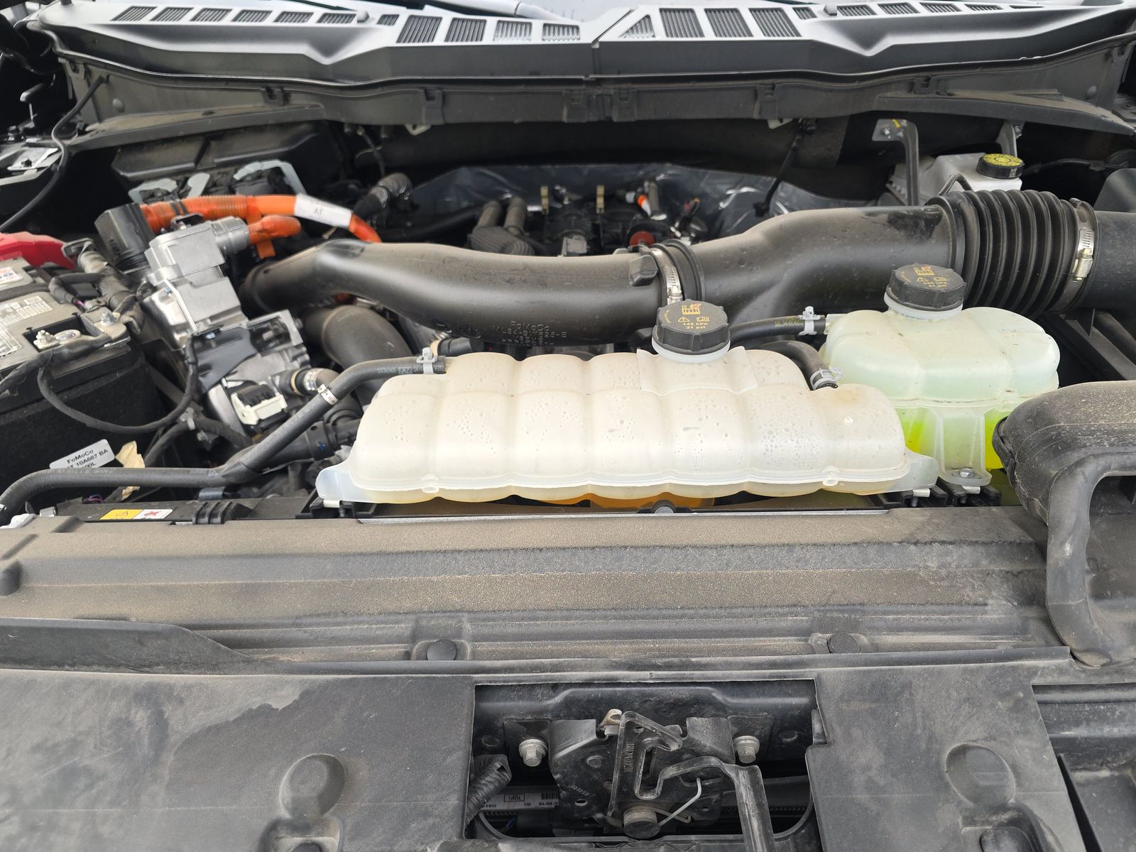 2025 Ford F-150 Hybrid XLT AWD