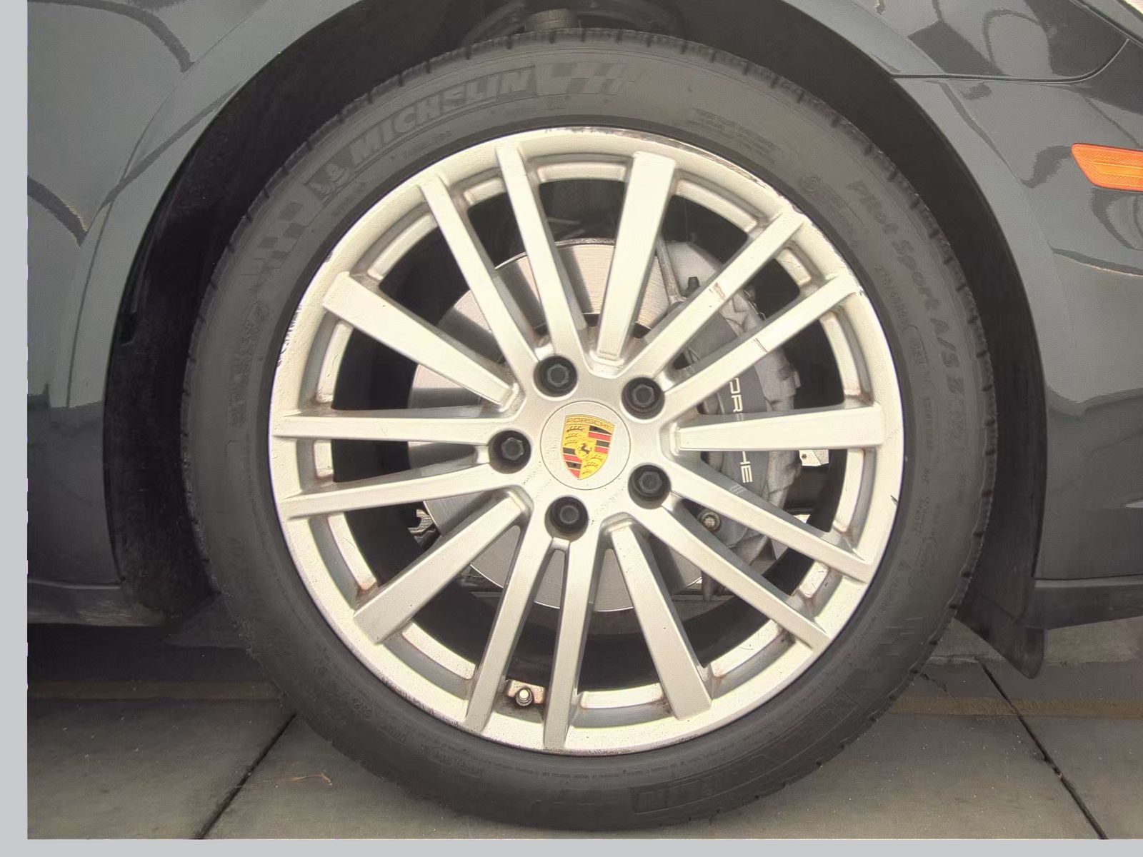 2017 Porsche Panamera 4 AWD